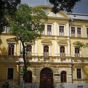 A Svetits intézet bejárata