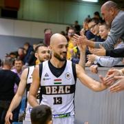 Egy biztos: a szurkolótábor a helyén marad  Fotó: DEAC
