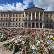 A megemlékezés virágai Fotó: Faragó László és archívum A megemlékezés virágai Fotó: Faragó László és archívum