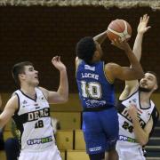 Locke a 75-ből 31-et dobott a DEAC-nak, közte hét triplát  Fotó: MKOSZ